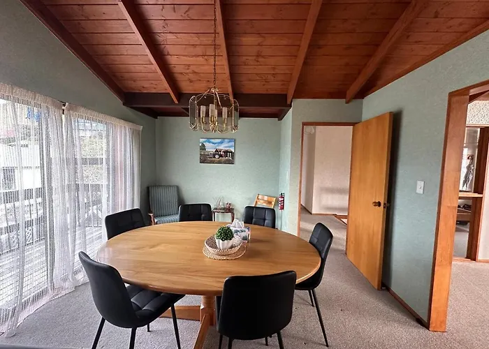 Lynmore Views 3 Bedroom Family Holiday home *