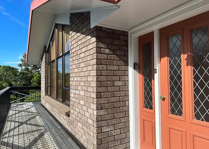 Lynmore Views 3 Bedroom Family Holiday home Rotorua